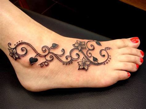 tatuaje en los pies